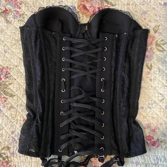 Savage X Fenty Embroidered Lace Corset - Picture 5 of 9